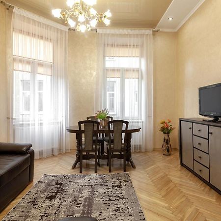 Alfa Apartments Levytskoho Lviv Extérieur photo