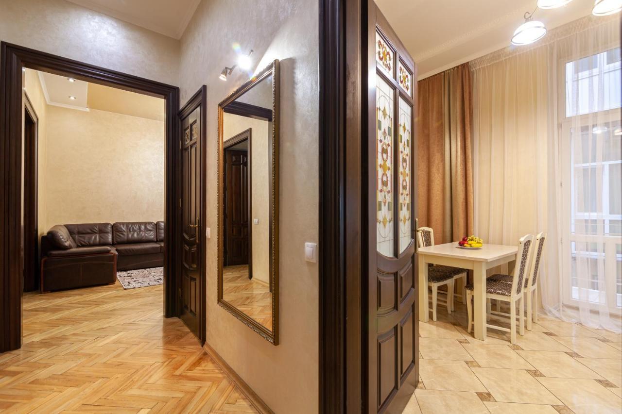 Alfa Apartments Levytskoho Lviv Extérieur photo