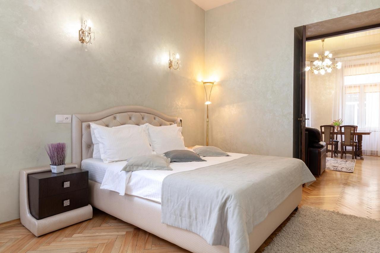Alfa Apartments Levytskoho Lviv Extérieur photo
